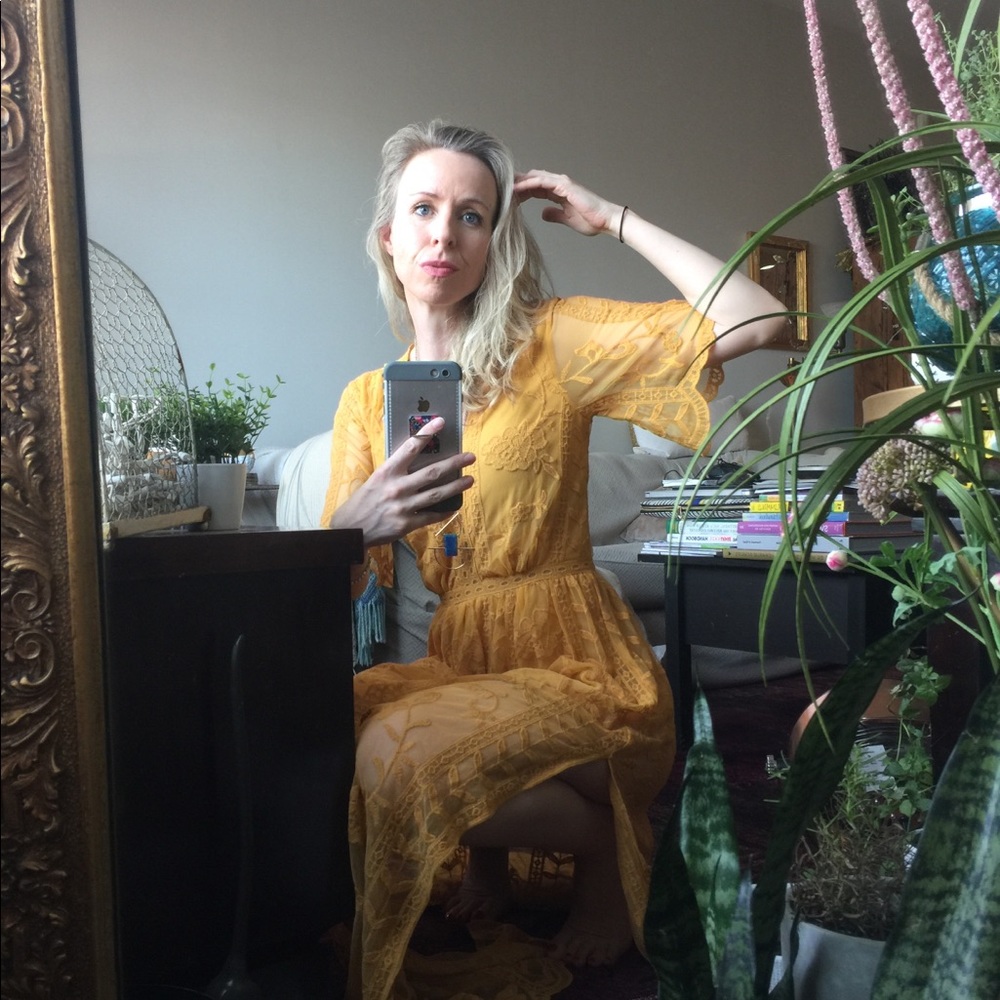 Gorg yellow lace caftan dress w/ attached shorts! - Picture 5 of 8